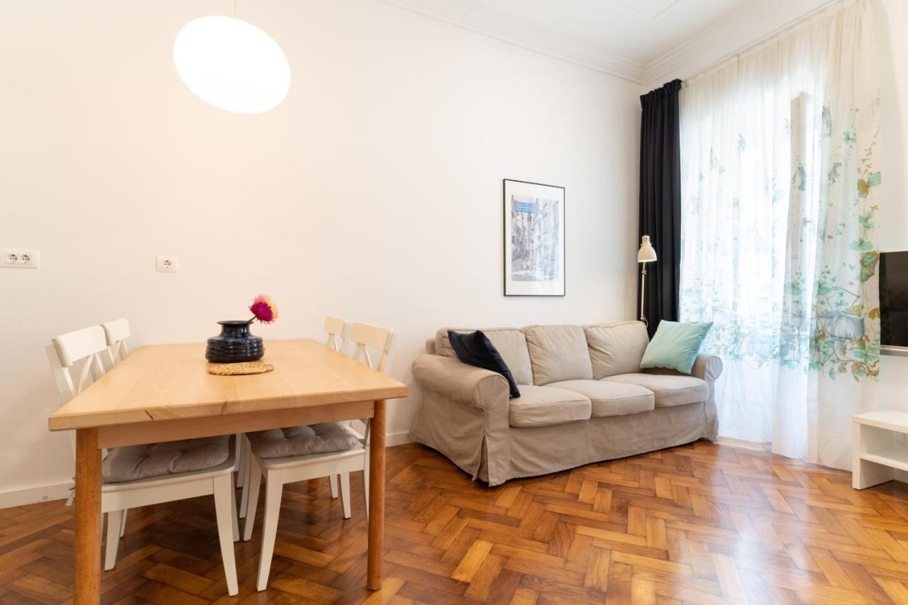 Mimi Carera Apartment & Room โรวีน ภายนอก รูปภาพ
