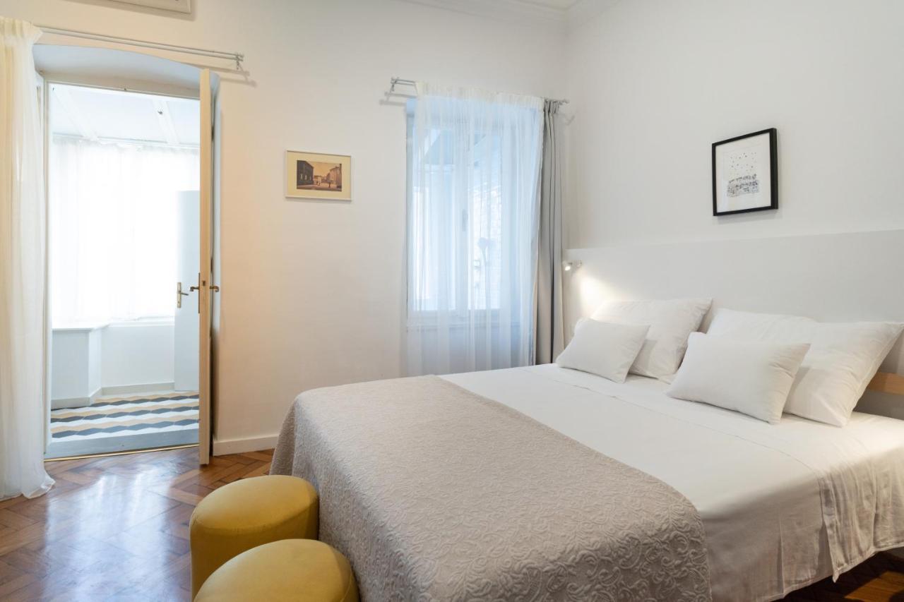 Mimi Carera Apartment & Room โรวีน ภายนอก รูปภาพ